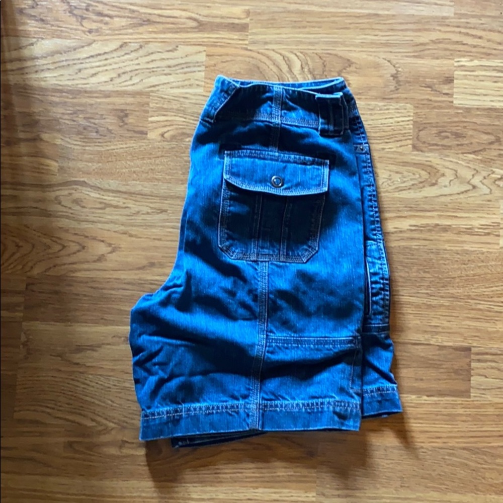Cargo jean shorts